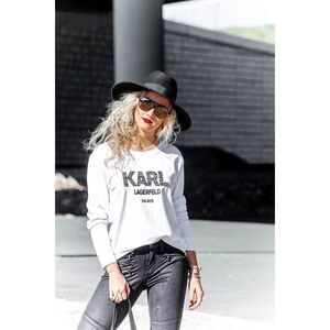 Karl Lagerfeld EUC Paris Logo Black & White Long Sleeve Top Size M Crewneck